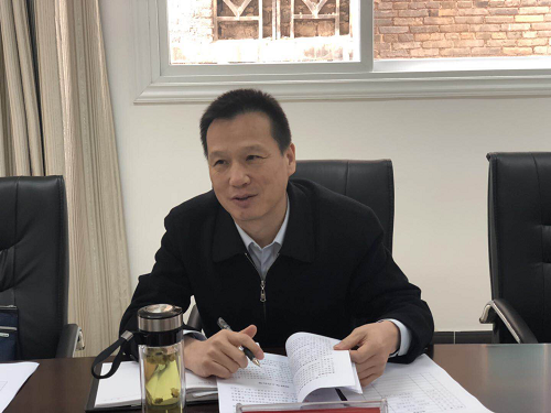 黔西南州委常委,州政府副州长王雄义走访调研科协工作