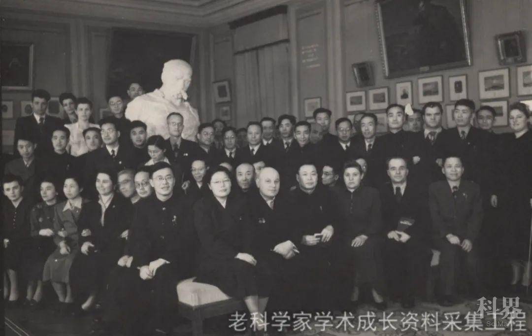 他的青春不迷茫 | 时刻保持党员本色的科学家吴征镒