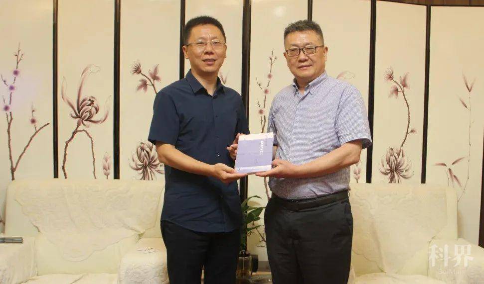 今天,华为中国区数字政府业务部副总裁冯军伟一行来协会考察交流