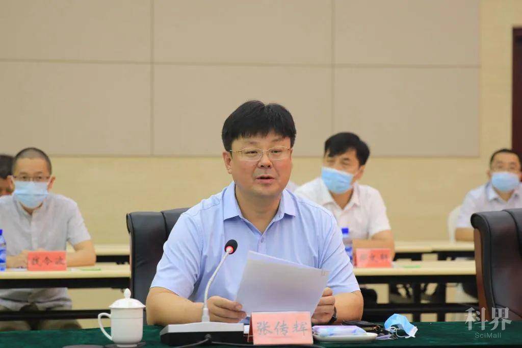 科技资讯 我校召开援疆干部人才期满座谈会    9月7日下午,塔里木大学