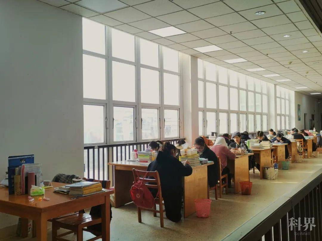 0℃~100℃,感受不同温度的池州学院!