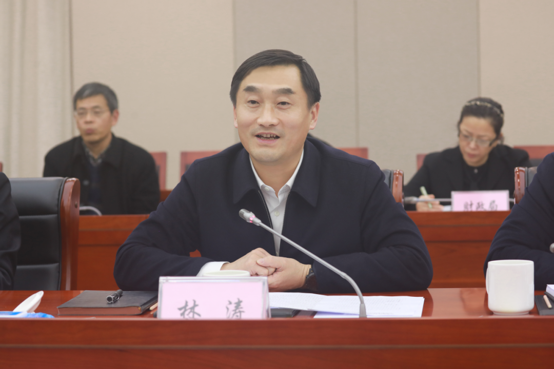秦淮区委书记林涛,代区长张泰,区委组织部部长黄栋林,区政府党组成员