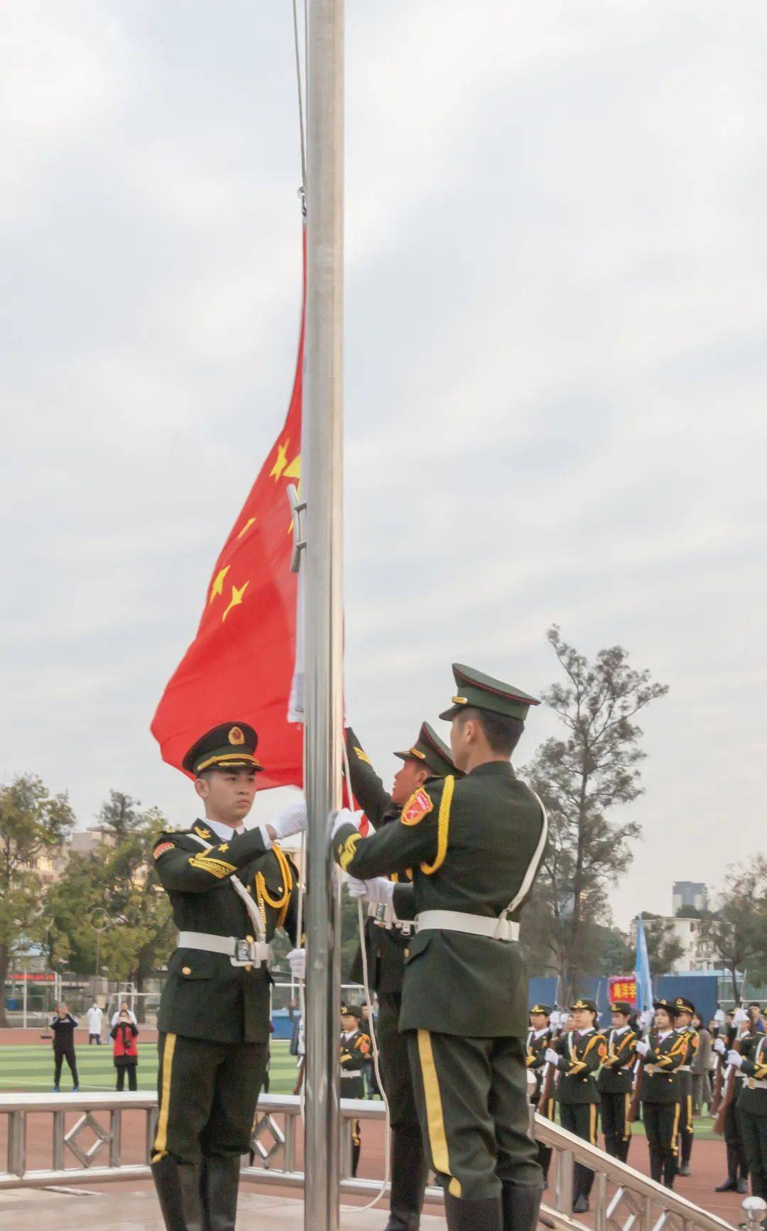 升国旗 | 2021年第一缕中国红!