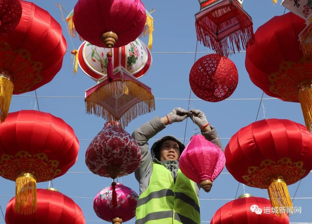 年节里市民在家门口就能赏花灯啦锦绣河东灯灯璀璨