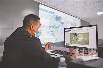 <p>　　盐池县马儿庄灌区灌溉用水监测系统平台，耕作、种植、采购、灌水、施肥、防治、收割等过程通过网络实现“云指挥”。</p>