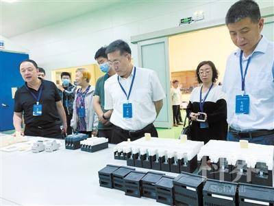 <p>    专家调研银川“科创中国”工作。</p>