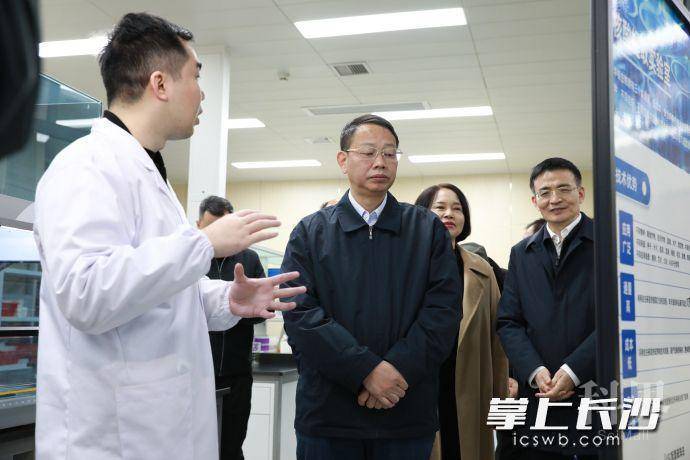 长沙市政协主席会议成员到芙蓉区视察。长沙晚报通讯员 邓芳 摄