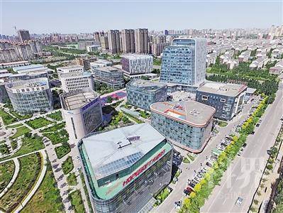 <p> 宁夏臻鼎智能科技有限公司自动化生产车间。</p>