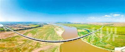 <p>　　银川市兵沟黄河大桥。</p>