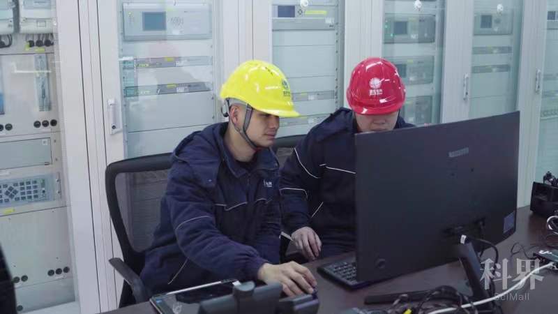 工作人员通过无人机巡检中。受访单位供图 华龙网-新重庆客户端发