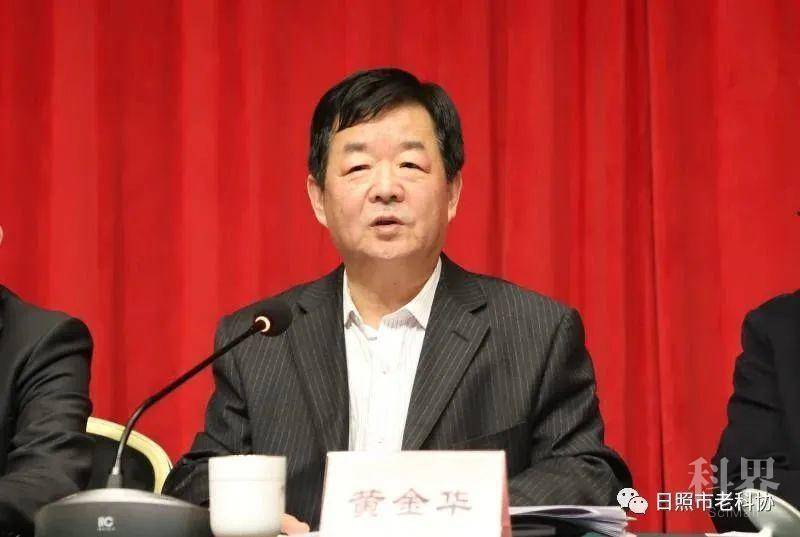 王家政荣誉会长高度评价了近两年市老科协工作,他指出,四届理事会团结