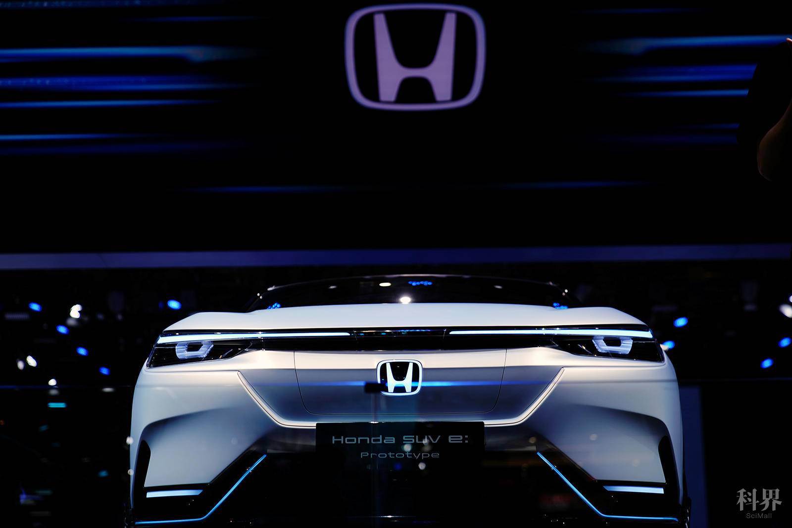 A Honda SUV e:Prototype electric vehicle (EV) is seen displayed during a media day for the Auto Shanghai show in Shanghai, China April 20, 2021. REUTERS/Aly Song - RC2IZM9QHXO4