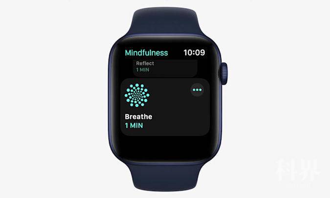 苹果在watchos8里增加了正念训练和新的运动模式