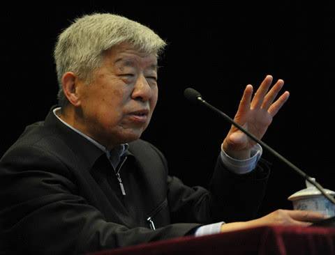 图说:著名数学家,中国科学院院士杨乐一边是十多年来相关部门和地方三