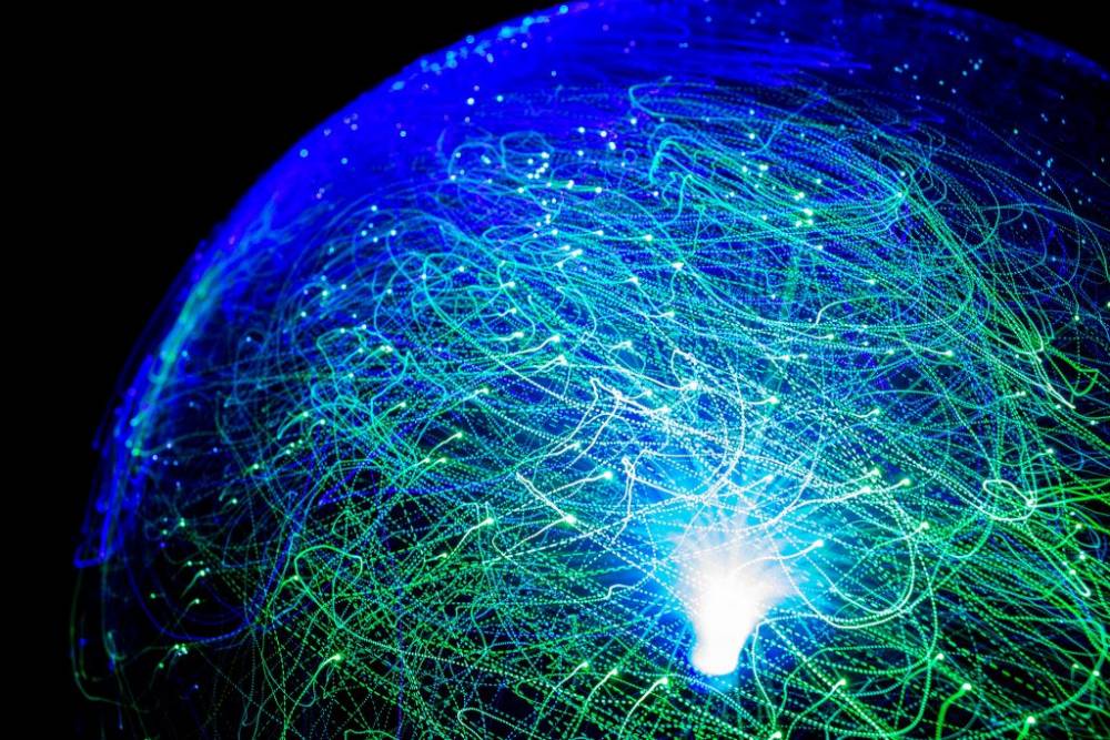 光纤变身从信号传输的“血管”到监测的“神经”.jpg