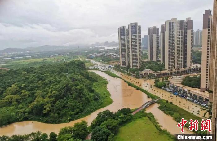 广东录得最大雨量352毫米中北部持续强降水