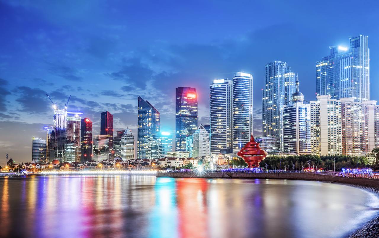 坚定信心、迎难而上，一仗接着一仗打