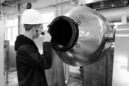 钠离子电池负极材料中试生产线。山西煤化所供图■本报记者 李清波继淀粉