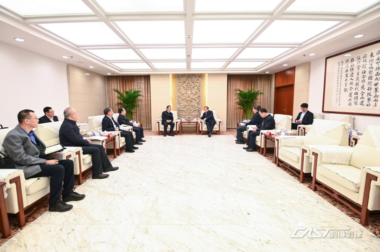 万钢会见天津市市长张工一行