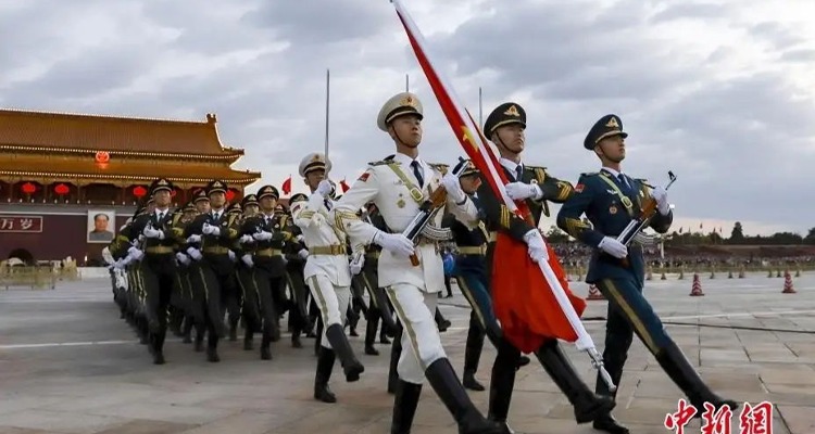 激发爱国热情 凝聚奋进力量 ——全社会唱响爱国主义时代主旋律