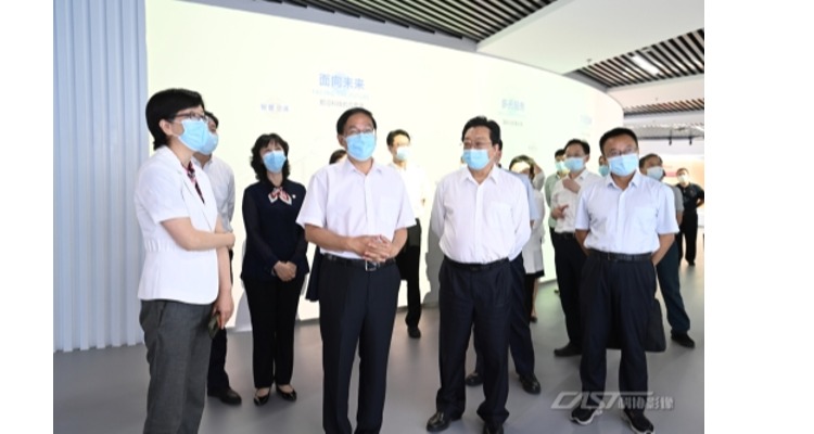 张玉卓赴北京市经济技术开发区、中国电科四十五所调研