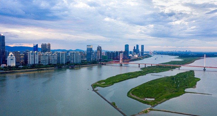 贺军科出席江西省科协第九次代表大会并调研基层组织建设情况