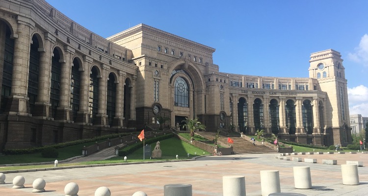 社会主义现代化理论的创新突破（学苑论衡）