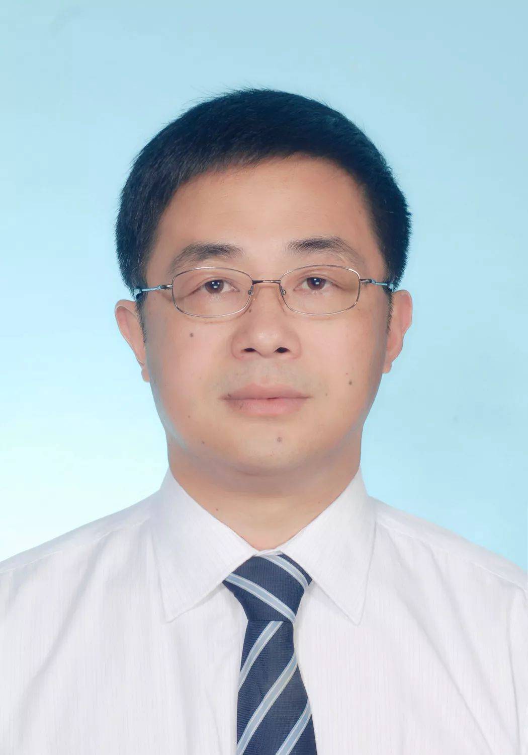 崔勇教授简介崔勇教授课题组成立于2005年.