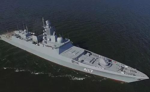 而22350型护卫舰就比较大了,排水量4500吨左右,是俄罗斯近年来建造的