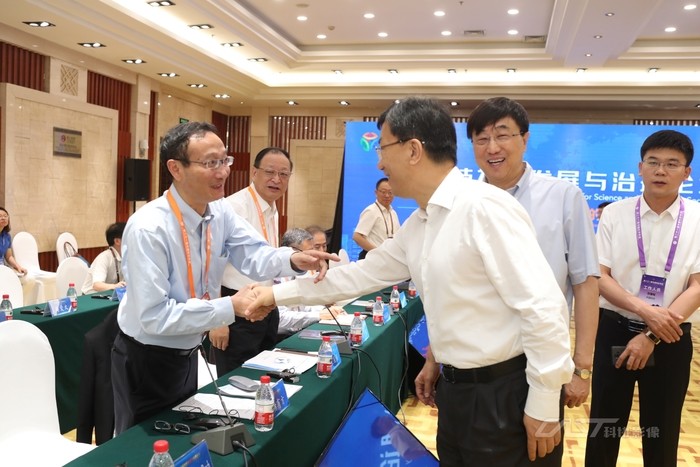 黄有方理事长带队出席第二十一届中国科协年会