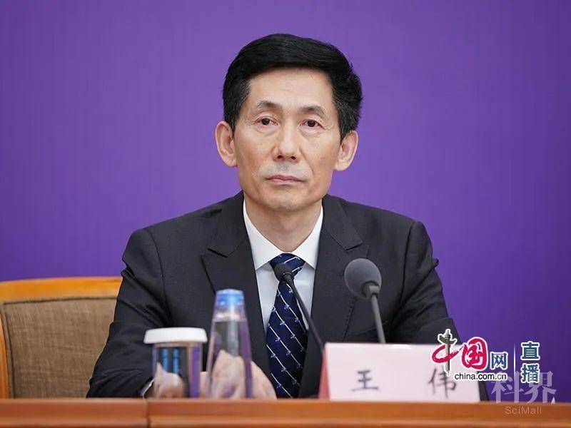 王伟:清肺排毒汤是治疗新冠肺炎的特效药,一疗程仅需百元