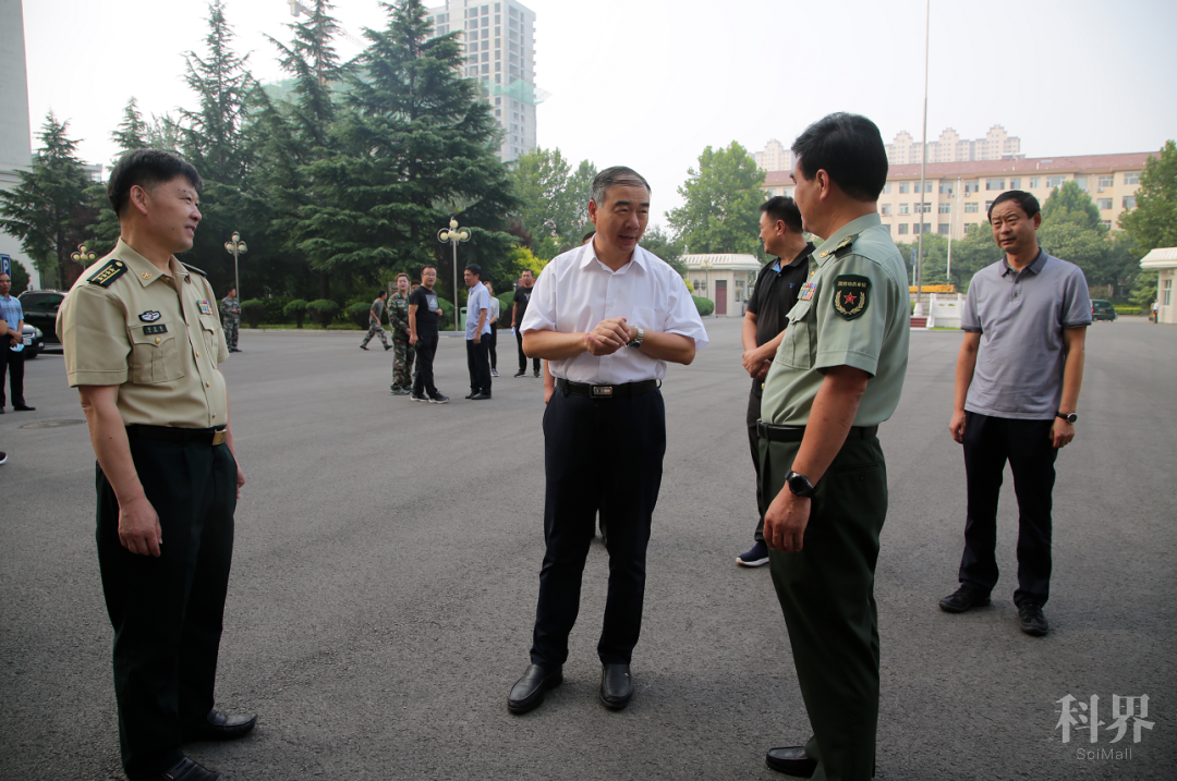 时政要闻 |县四套班子领导赴长治军分区走访慰问