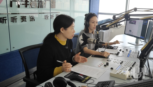 2020年1月31日唐丽红受许昌交通广播电台邀请参加直播访谈节目"在突发