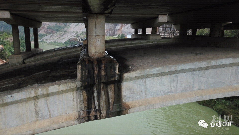 贵州一大桥桥墩出现裂缝?已出动无人机探查,官方回应来了!