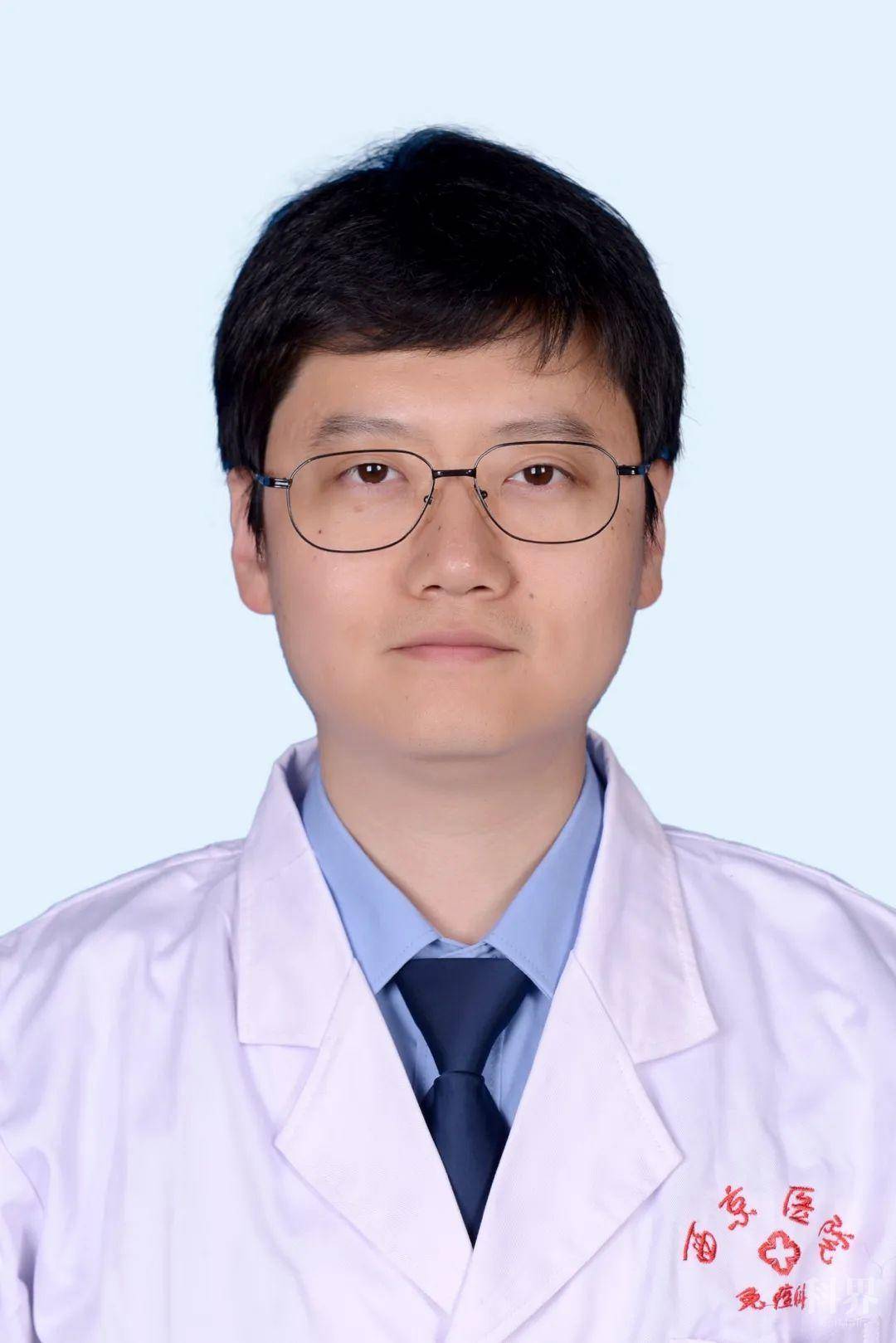 78张葵撰写 |空军军医大学西京医院临床免疫科  张葵由于全球新冠