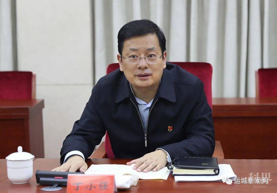 丁小强参加市委办公室第一党支部主题党日活动