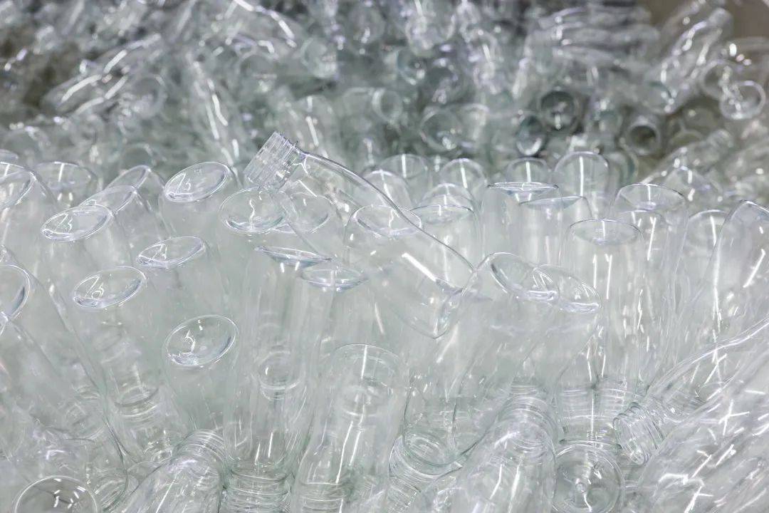 话题丨玻璃制品和塑料制品相比 哪个危害更大 学术资讯 科技工作者之家