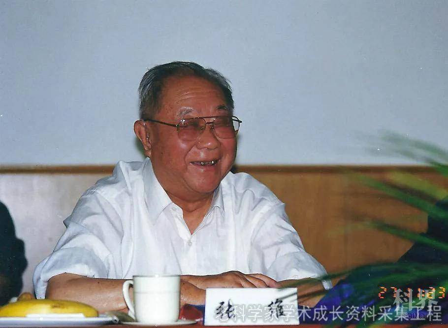 他是深圳大学首任校长建议成立工程院六老之一